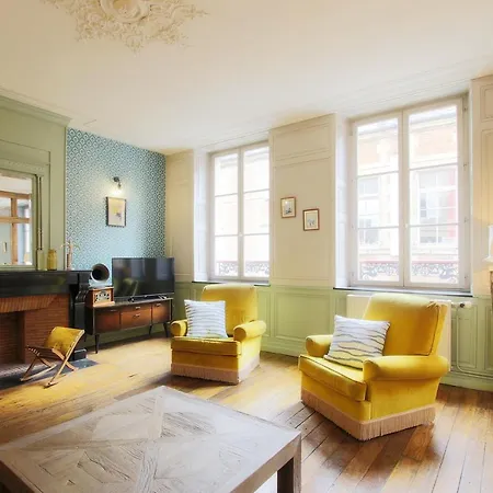 Le Rimbaud-Verlaine, Spacieux Et Atypique Appartement Ecotourisme, Centre Historique Apartment